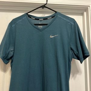 Mike dri fit running v kneck tee medium teal blue color